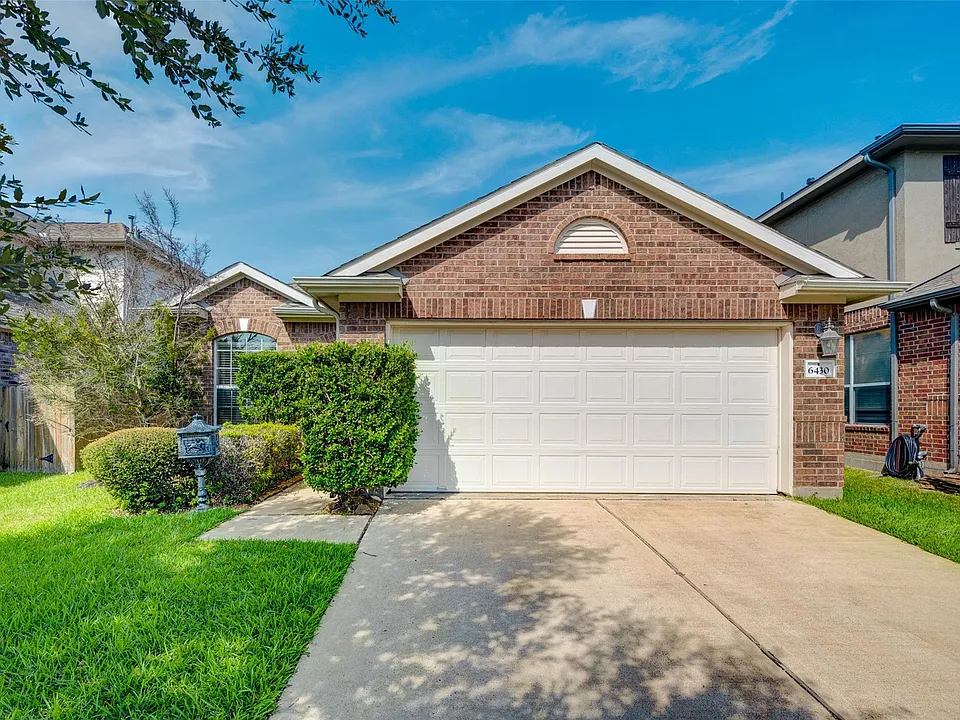 6430 Tea Tree Dr