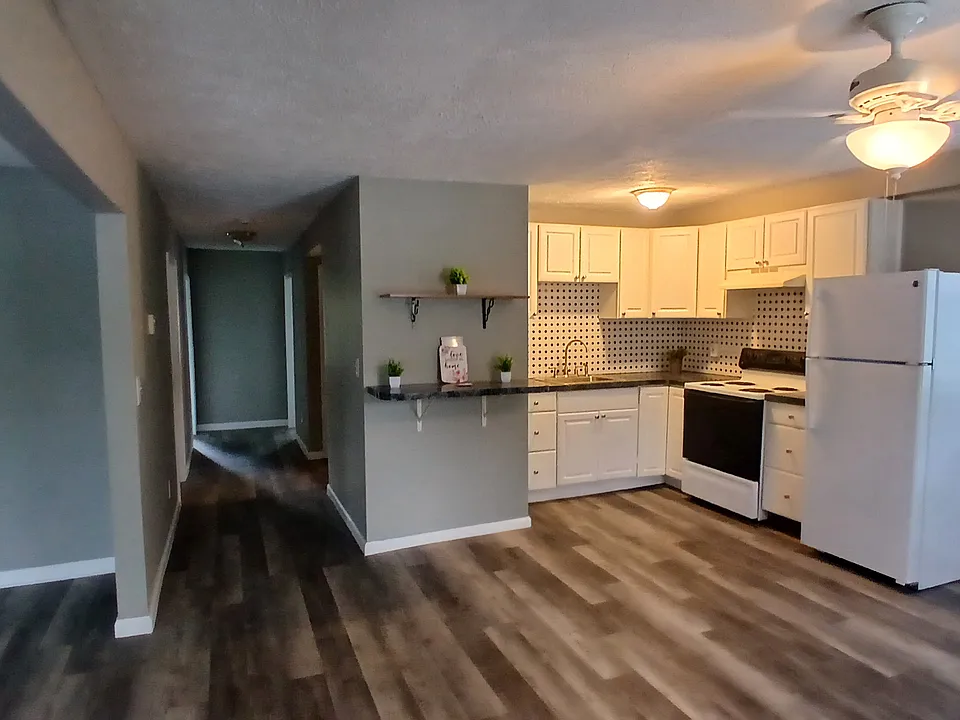 463 Carvel Beach Rd