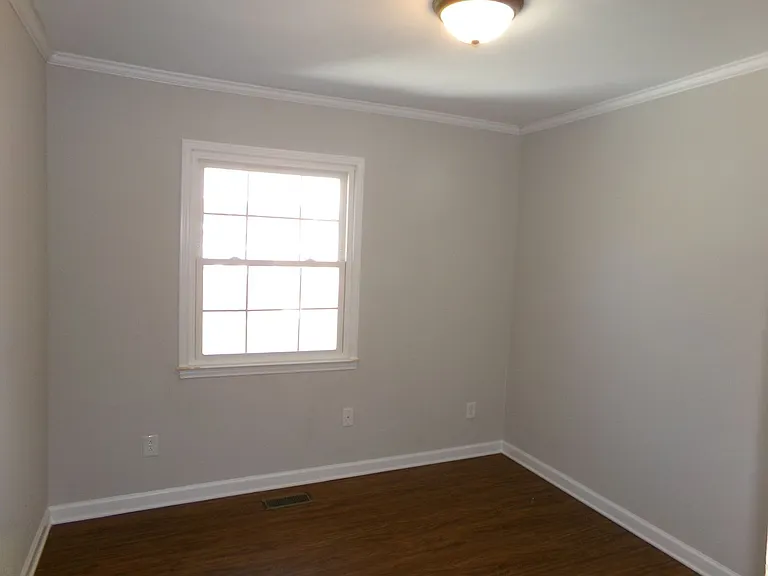 3915 B Valley Ct — Photo 11