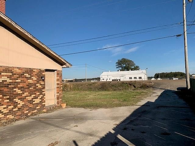 2nd image of 2785 Highway 1 S
