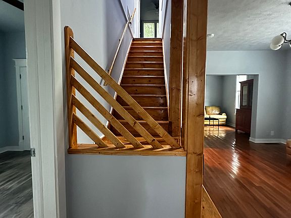 2nd image of 801 Osage St