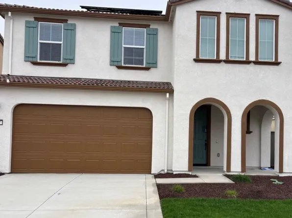 2116 Hesperian Dr, Plumas Lake, CA 95961