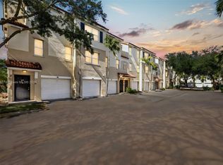 5840 W Sample Rd APT 202, Pompano Beach, FL 33067