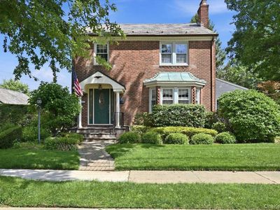 225 Crocus Avenue, Floral Park, NY, 11001
