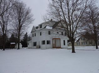 400 H Huron Ave N, Spring Valley, MN 55975