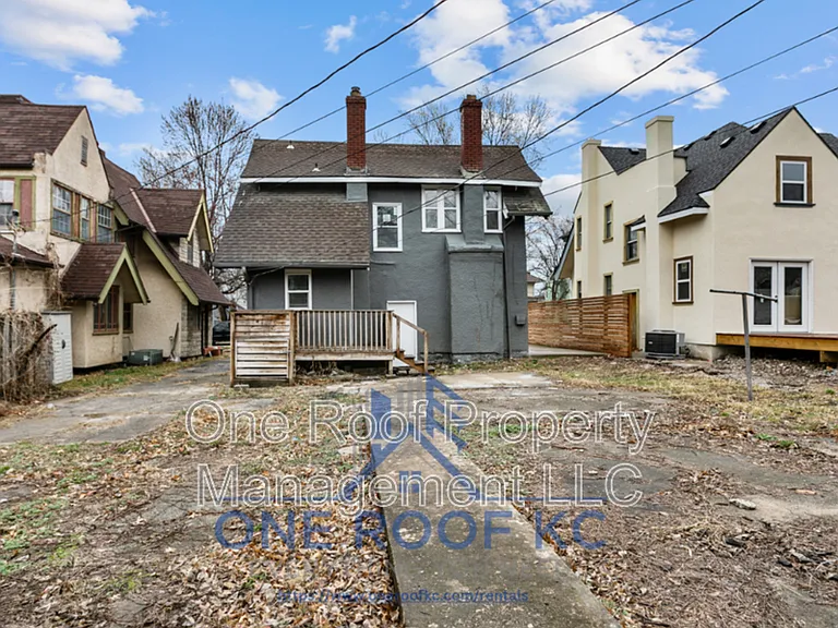 416 N Elmwood Ave — Photo 24