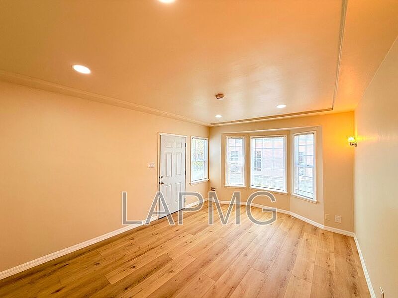 1st image of 1535 S Fairfax Ave