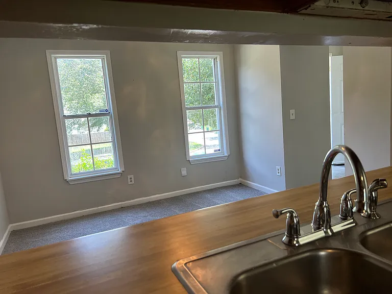 6435 Bedford Ln — Photo 7