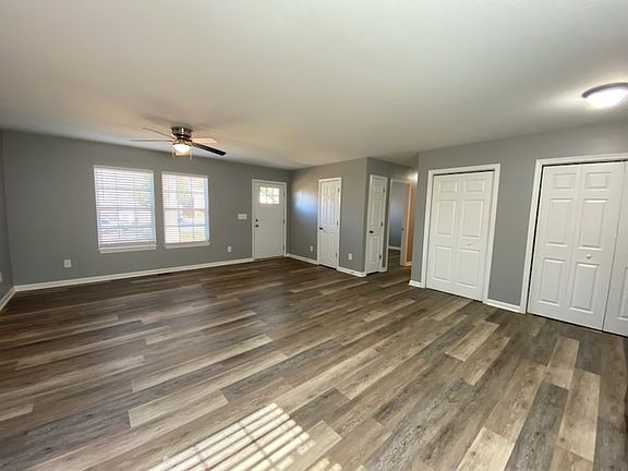 4th image of 226 Boston Heights Dr
