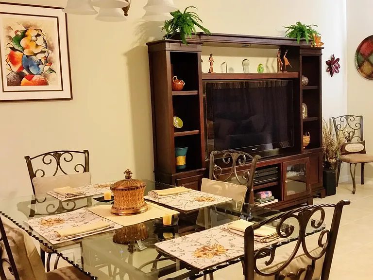Living/Dining area, 52" TV