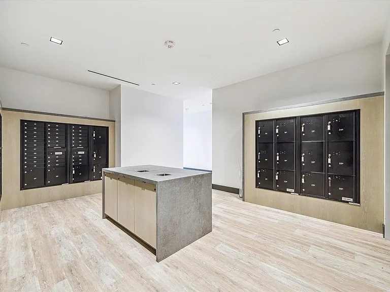 1711 Allen Pkwy #1806 — Photo 19