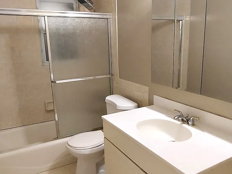 125 Washington Ave N #1 — Photo 25