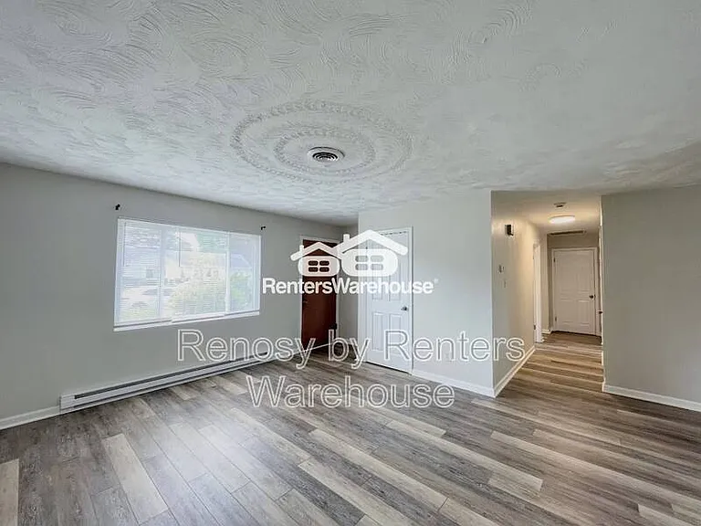 2912 Doris Ave — Photo 3