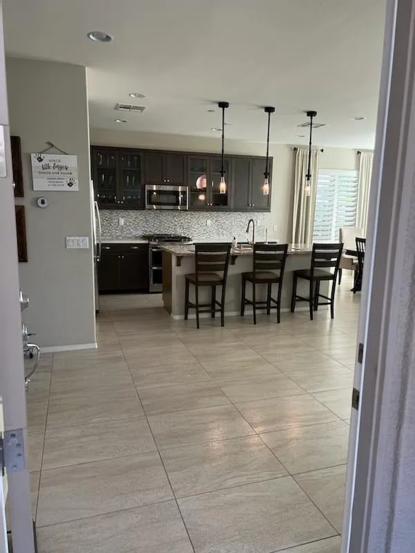 2072 Blue Oak Ln — Photo 3