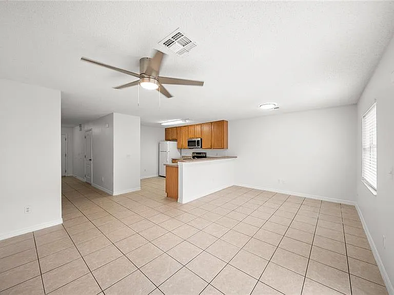12649 Somerset Oaks St — Photo 17