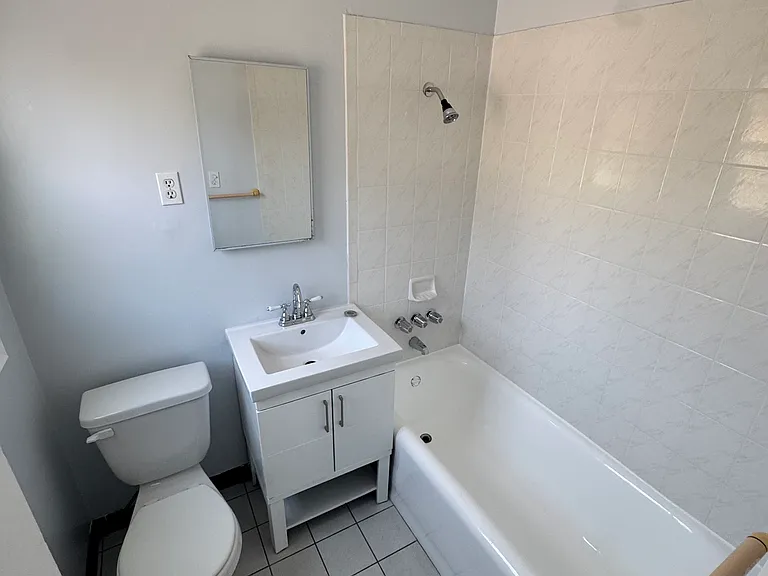 2963 Berkeley Ave #2965 — Photo 10