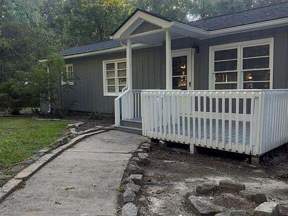 3rd image of 6550 Gordon Ln