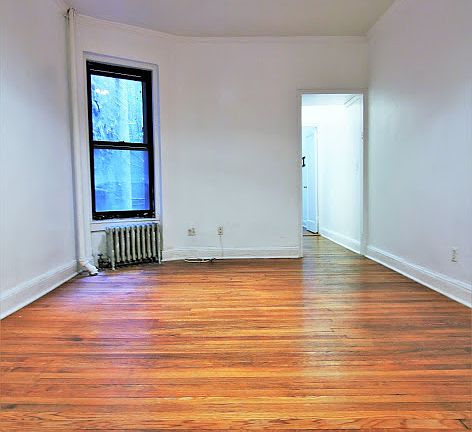 4th image of 491 Amsterdam Ave #2F
