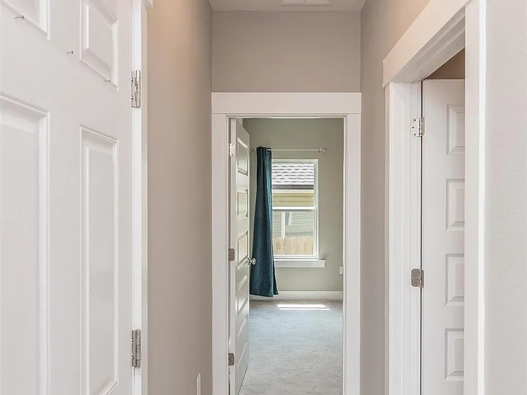 240 Camellia Dr — Photo 20