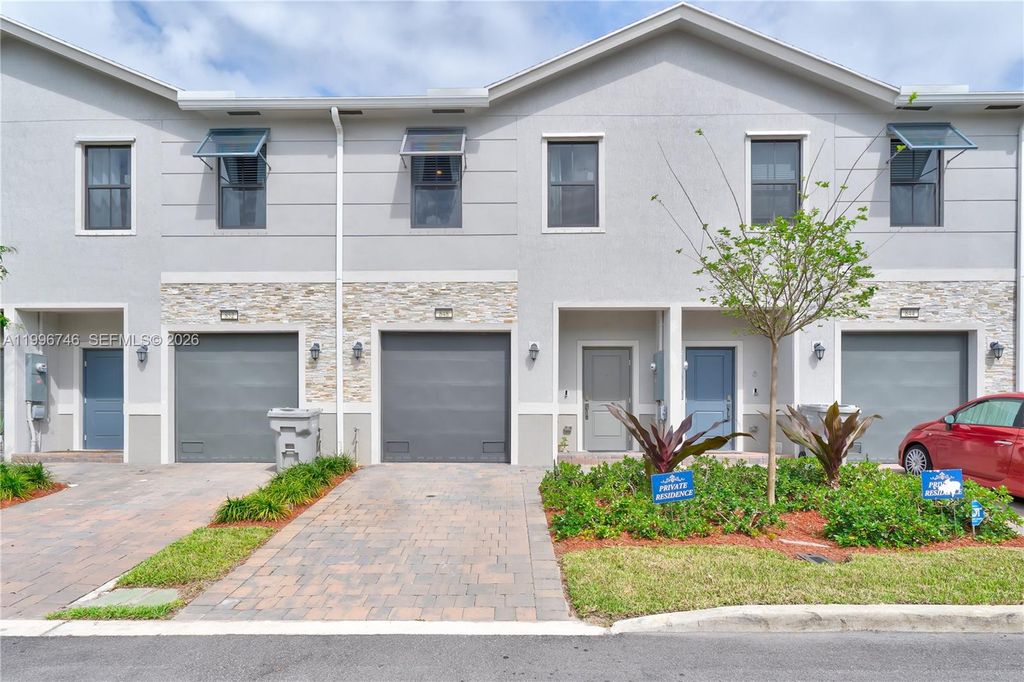 848 NW 3rd Ter, photo 7