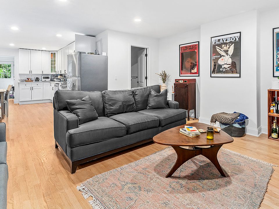 1st image of 2551 Crescent St #1