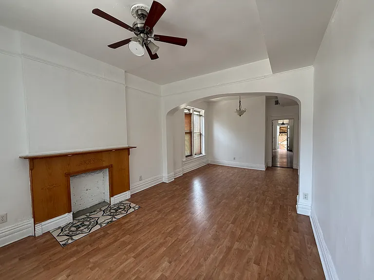 1033 S Oakley Blvd #2F — Photo 2