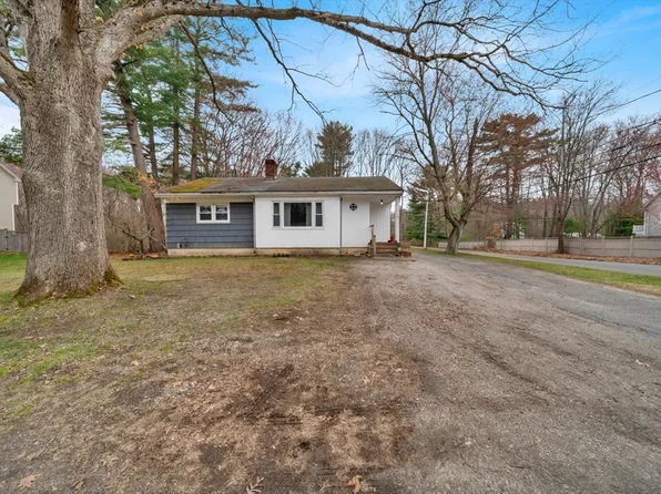 11 Bartlett St, Salisbury, MA 01952