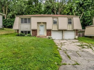 6456 NW 49th St, Kansas City, MO 64151