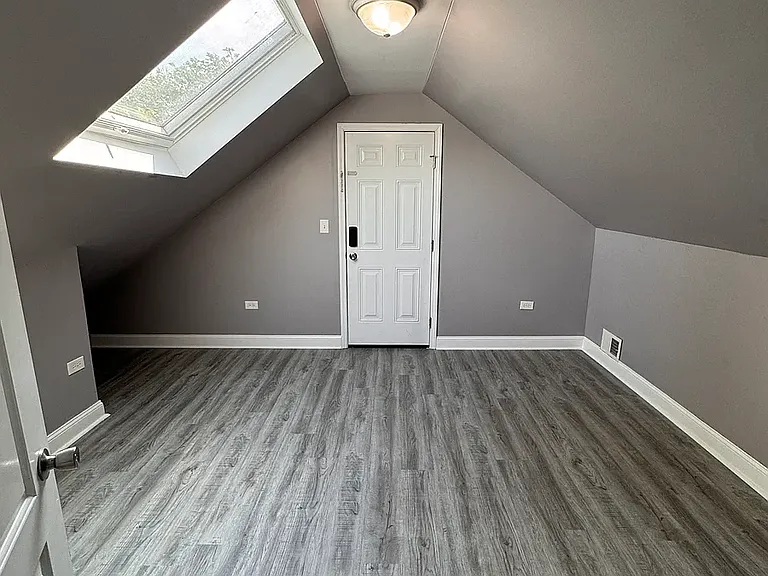 6800 S Rockwell St #2R — Photo 6