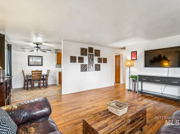 3840 N Jackie Ln, Boise, ID 83704
