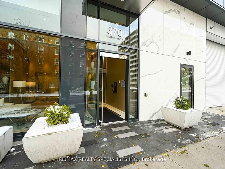 370 Martha St #507 — Photo 1