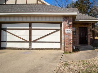 1973 E Peppervine Dr, Fayetteville, AR 72701