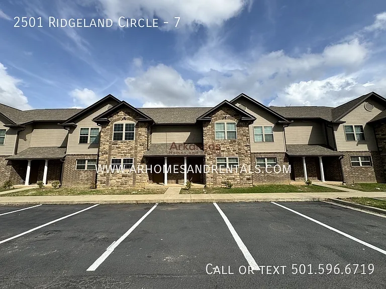 2501 Ridgeland Cir #7 — Photo 15