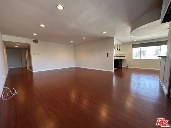 4445 Cartwright Ave APT 315, North Hollywood, CA 91602