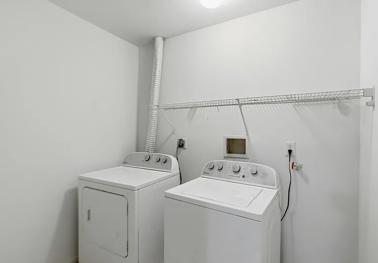 1033 Higgins Way #1 — Photo 17