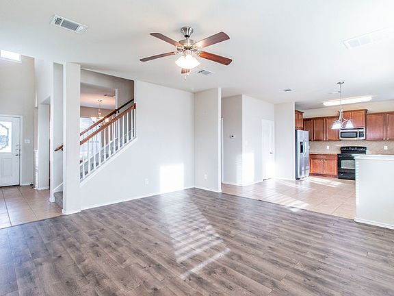 4th image of 5008 Bayer Hollow Dr