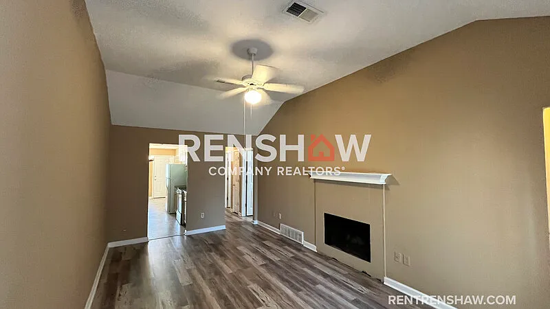 3 bed, 2.0 bath, 1141 sqft, $1,500 — Photo 4
