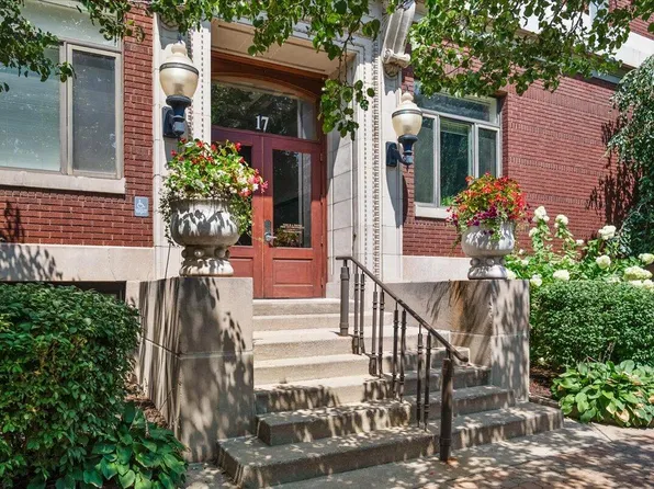 17 W 10th St Unit 490, Holland, MI 49423