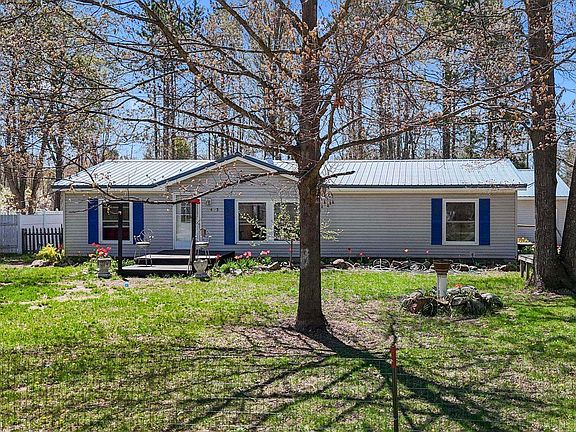 2nd image of 1493 Laura Ln NE