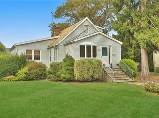 285 Willis Ave, Hawthorne, NY 10532