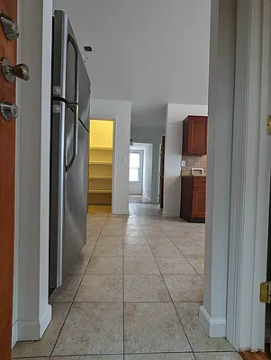Rented by DONNA DEMKOWICZ REAL ESTATE CORP | media 30