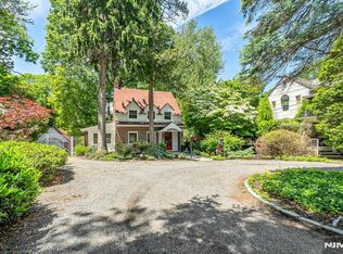 740 River Rd, Teaneck, NJ 07666