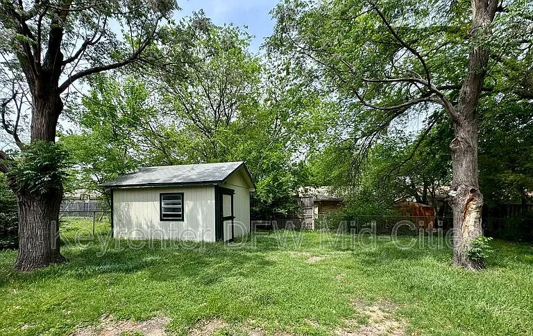 338 Beatty Dr — Photo 14