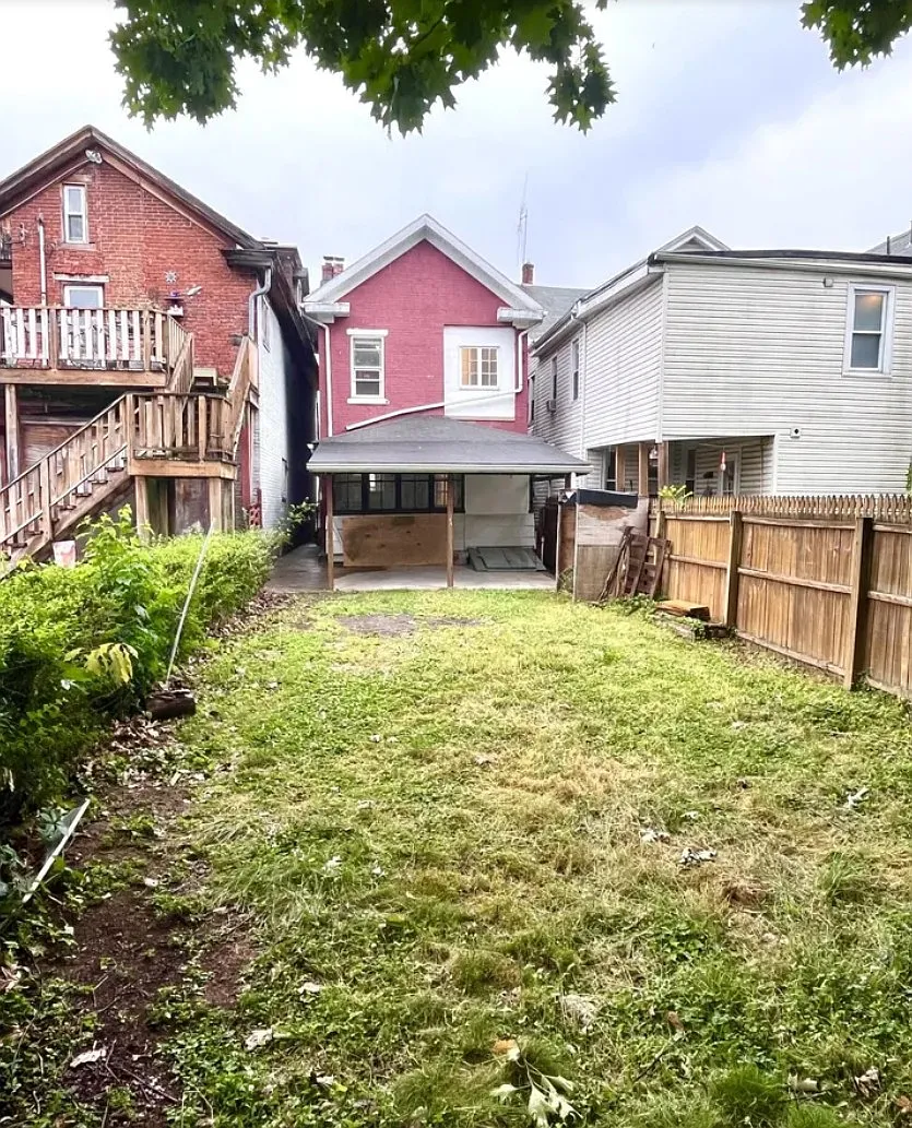 4 bed, 1.5 bath, 1428 sqft, $1,599 — Photo 4