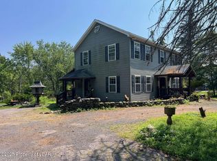 745 Demunds Rd, Dallas, PA 18612