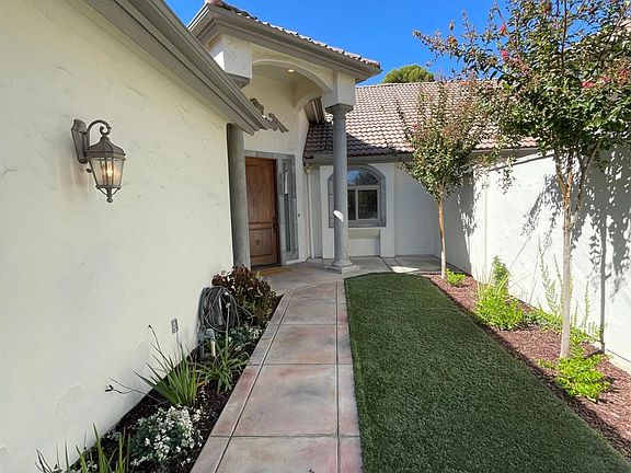 4th image of 580 W San Jose Ave