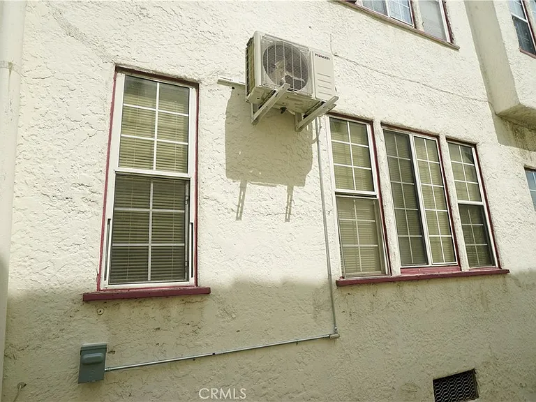 1336 Elm St #2 — Photo 12