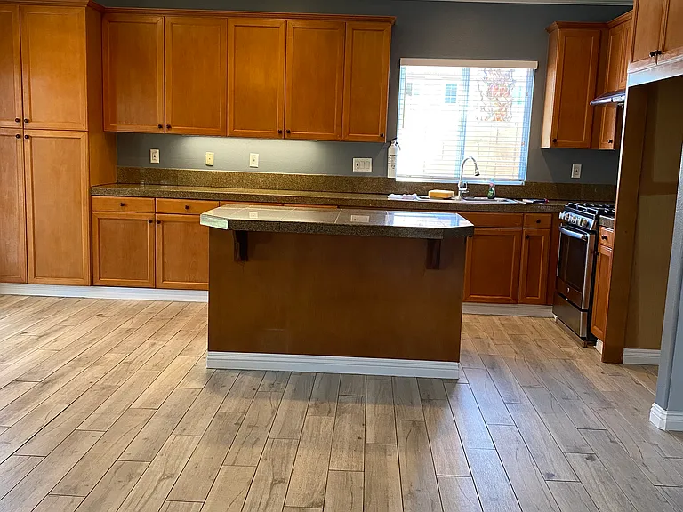 2192 Farm Meadows Dr — Photo 5