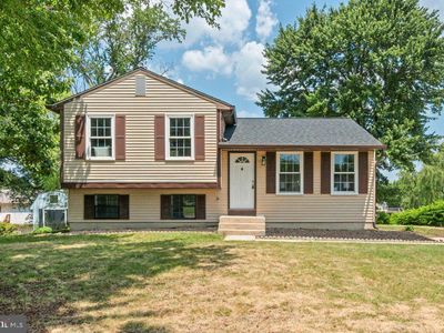 621 Castlewood Dr, Upper Marlboro, MD, 20774