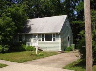 18 Sine Rd, Edison, NJ 08817